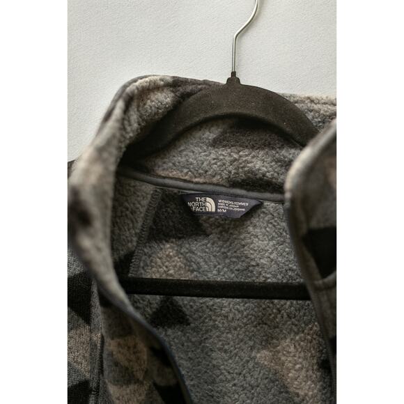 The North Face Women’s Geometric Fleece Zip-Up Jacket – Gray & Black (Size M) - Picture 4 of 4
